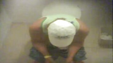 Massaggio amatoriale milf tacchi alti a tre