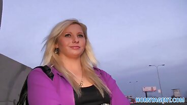 Vecchi e donne mature arrapate giovani che fanno sesso anale